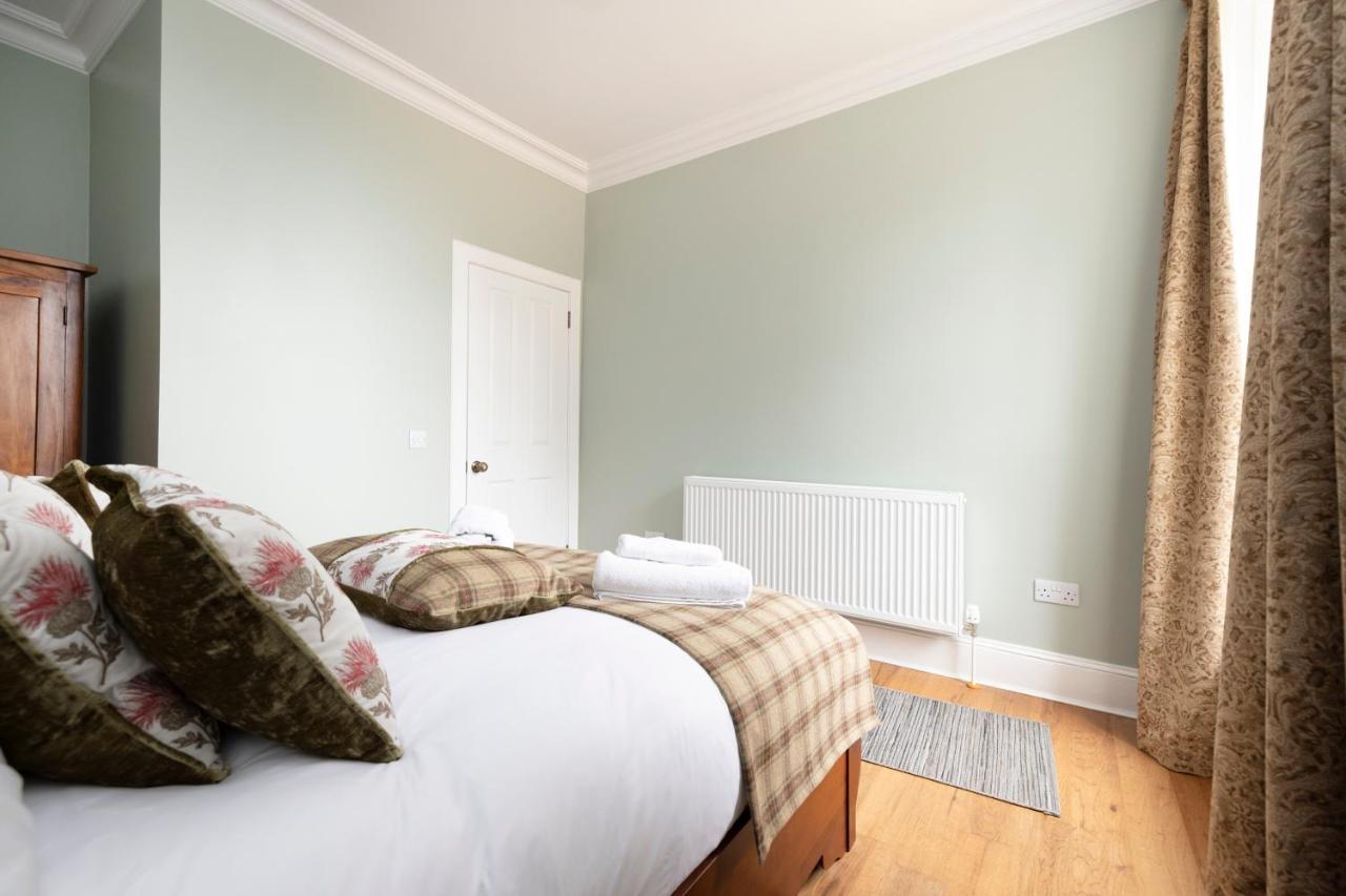 Joivy Cozy Apt Near Edinburgh Castle Exterior foto